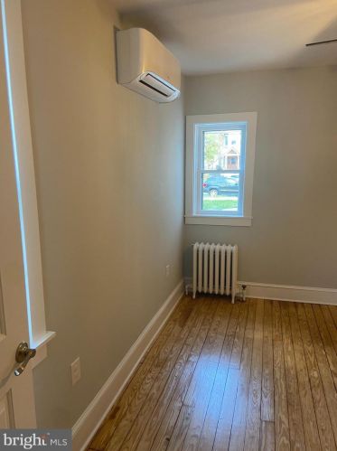 214 Chestnut St, Tavistock NJ  08033-1895 exterior