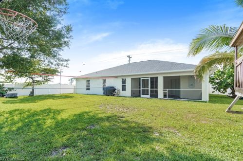 3019 40 St, Lehigh Acres FL 33976-4642 exterior