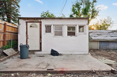 3801 Logan St, Englewood CO 80113-6845 exterior