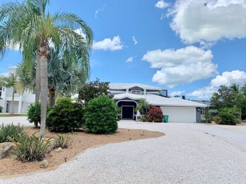 555 Gaspar Dr, Placida, FL 33946-2227