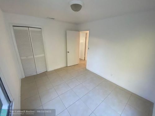 717 57th St, West Palm Beach FL  33407-2515 exterior