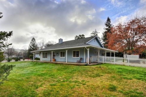 7580 Horseshoe Bar Rd, Loomis, CA 95650-9713