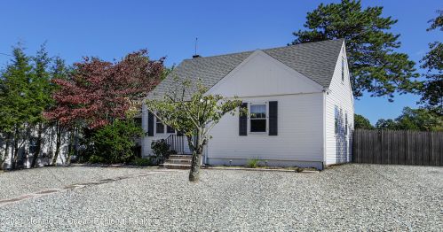 532 Smith Dr, Point Pleasant Beach NJ  08742-5432 exterior