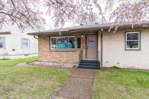 2917 South Ave, La Crosse, WI 54601-6424
