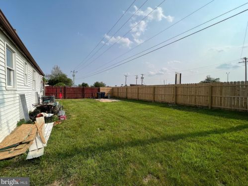 32 Morris Rd, New Castle, DE 19720-1726