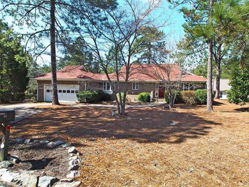 7 Vinson Ln, Pinehurst, NC 28374-7061