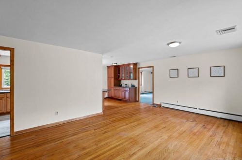 36 Christopher Dr, Milford, CT 06460-3801
