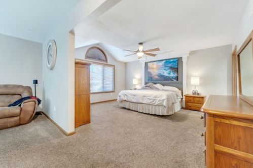 647 Brookside Dr, Crown Point IN  46307-4369 exterior