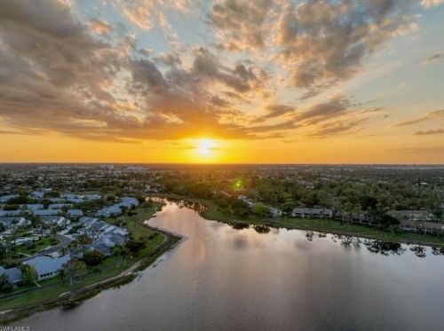 1965 Courtyard Way, Naples FL  34112-5333 exterior
