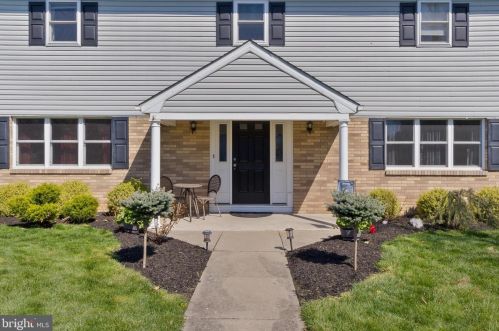 312 Anderson Rd, Yardley, PA 19067-3403