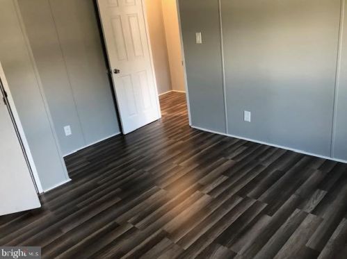 223 Greyfield Dr, Lancaster PA  17603-4693 exterior