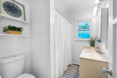 609 35th St, Manhattan Beach CA  90266-3427 exterior