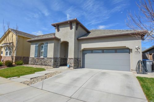 410 Heritage Ln, Liberty Farms, CA 95620