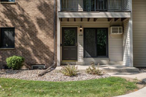 1698 Carriage Ln, Waukesha, WI 53151-1444