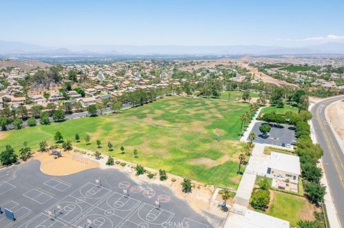 12607 Orangeblossom Ln, Riverside CA  92503-7059 exterior