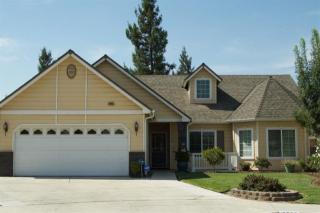 6703 Carnegie Ave, Fresno, CA 93722-8817