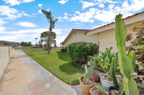 9721 Siwanoy Dr, Desert Hot Springs CA  92240-1330 exterior