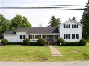 7332 Rochester Rd, Pendleton NY  14094-1656 exterior