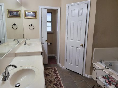 301 Willow Rd, Aubrey TX  76227-9404 exterior