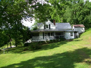 537 Corbin Rd, Franklin, NC 28734-9732