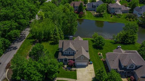 101 Muirfield Dr, Valpo IN  46385-6277 exterior