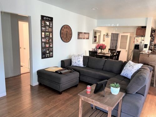 5931 Orange Ave, Long Beach CA  90805-3553 exterior