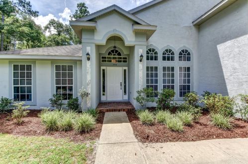 1450 Alden St, Deland, FL 32720-4595