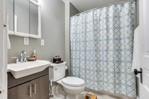 702 Pike St, Covington KY 41011-2126 exterior