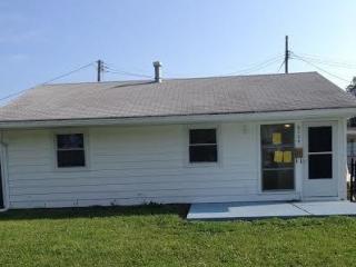 8104 50th St, Indianapolis IN  46226-2019 exterior