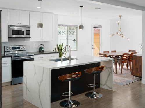 2420 Upas St, San Diego CA  92104-4049 exterior