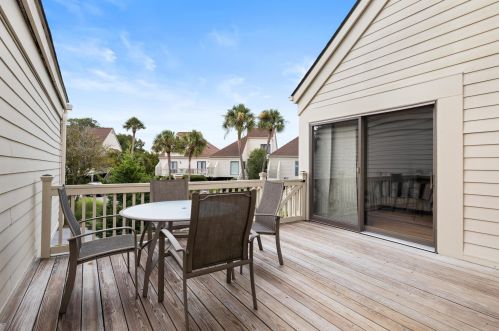 723 Spinnaker Beachhouse Vl, Johns Island SC  29455-6108 exterior