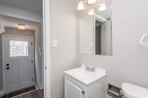 2841 Hartung Ave, Milwaukee WI  53210-1341 exterior