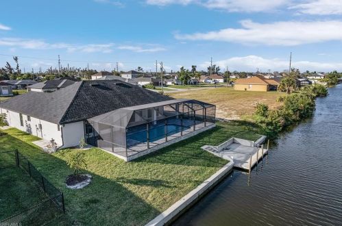 2227 2 Ter, Cape Coral FL  33990-1024 exterior