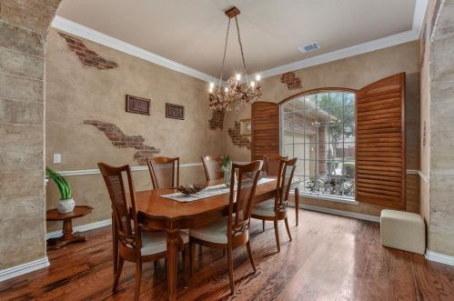 2808 Pasadena Pl, Lewisville TX  75022-5150 exterior