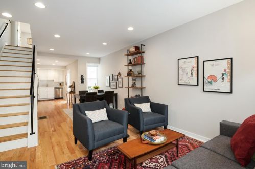 811 Bucknell St, Philadelphia PA  19130-1919 exterior