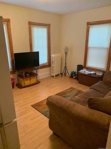 131-08 Farmers Blvd, Jamaica, NY 11434-3119