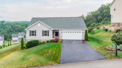 208 Rolling Hill Farm Dr, West Newton PA  15089-2809 exterior