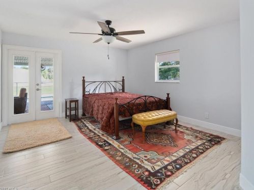 520 Soll St, Naples FL  34109-3873 exterior