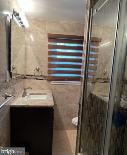 6845 Lee Ave, Camden NJ  08110-6122 exterior