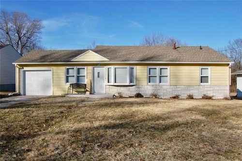 1420 Ohio St, Leavenworth, KS 66048-2931