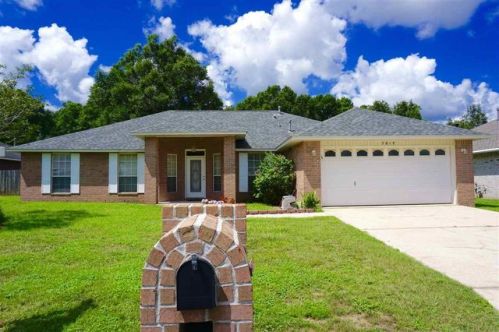 7015 Raburn Rd, Pensacola, FL 32526-8050