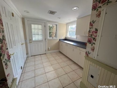 65 Brower Ave, Woodsburgh NY  11598-1746 exterior