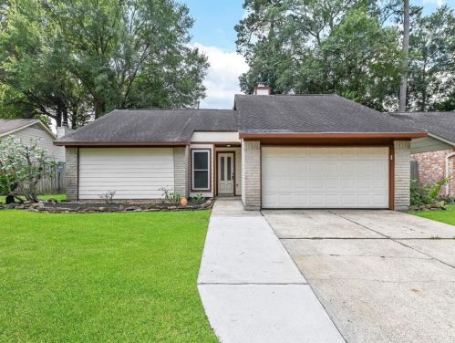 3230 Golden Leaf Dr, Humble, TX 77339-1948