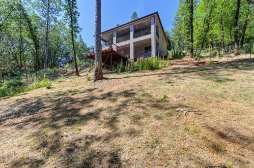 559 Greenwood Dr, Meadow Vista CA  95722-9708 exterior