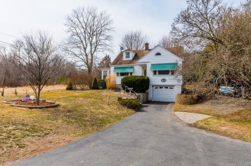 996 Hartford Tpke, Waterford CT  06385-4035 exterior