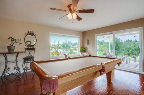 17504 Bernardo Oaks Dr, San Diego CA 92128-2109 exterior