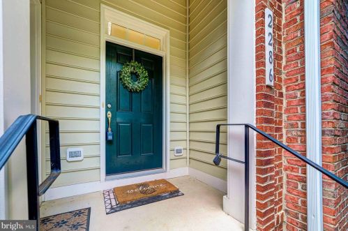2286 Margraf Cir, Woodbridge, VA 22191-4080
