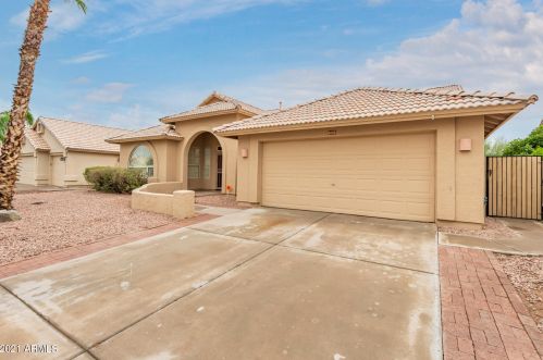 4185 Laredo St, Chandler, AZ 85226-2130