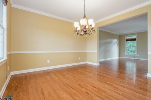 10 Providence Dr, Flemington NJ  08822-3447 exterior