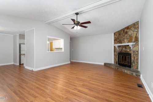 737 Prestige Blvd, Fayetteville, NC 28314-5243